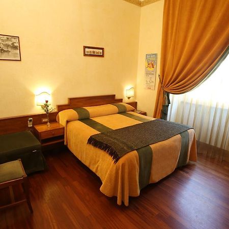 Al Colonnato Di San Pietro Bed & Breakfast Rome Exterior photo