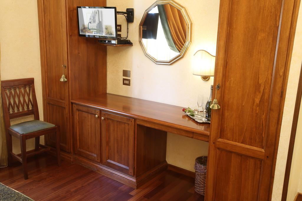 Al Colonnato Di San Pietro Bed & Breakfast Rome Exterior photo